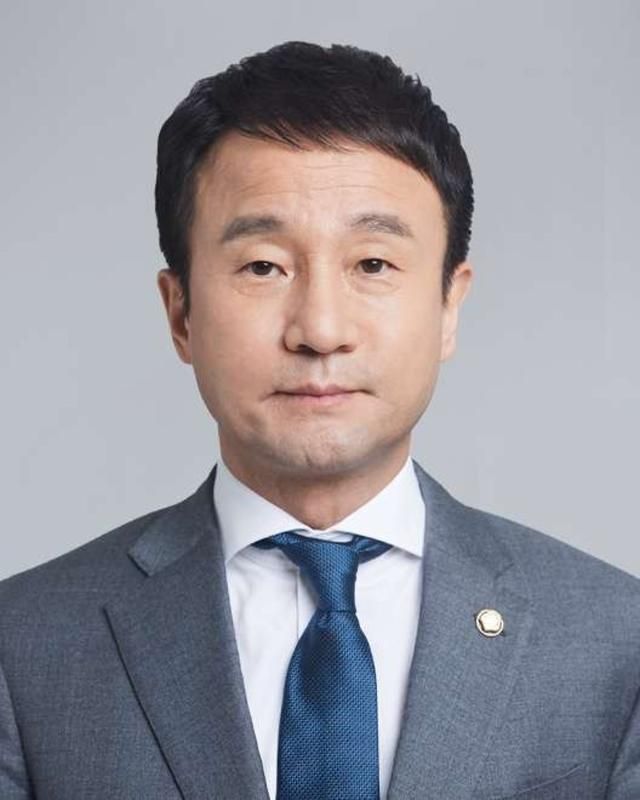 한병도 더불어민주당 당 대표 직무대행 겸 원내대표 