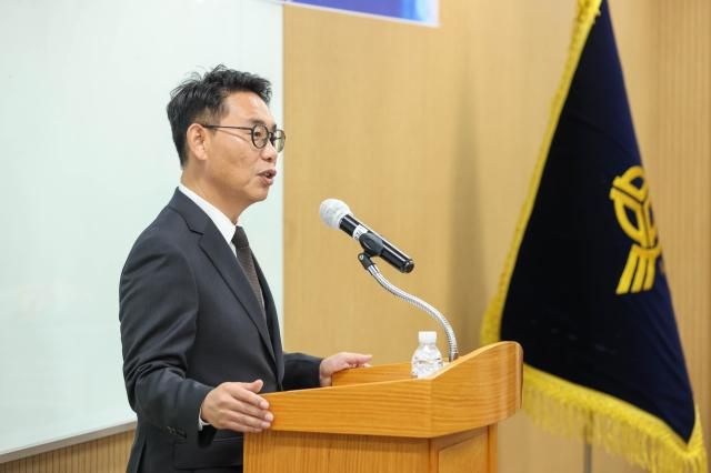 이종성 KCU NPL 대부 신임 대표이사가 발표하고 있다 사진신협중앙회
