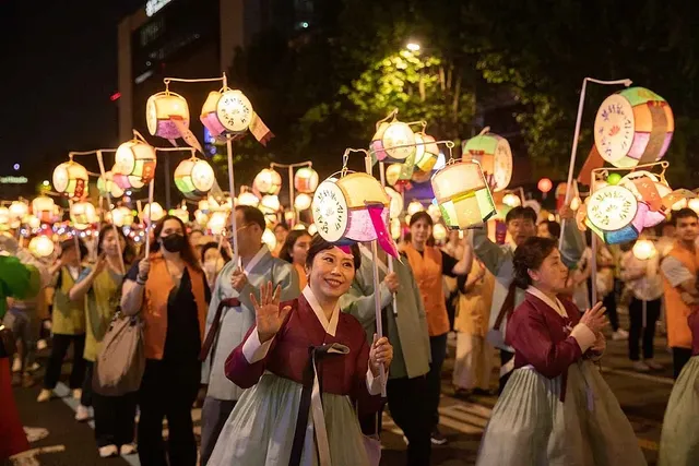 저녁의 연등놀이