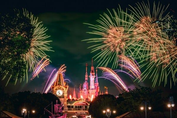 상하이 디즈니랜드의 불꽃축제