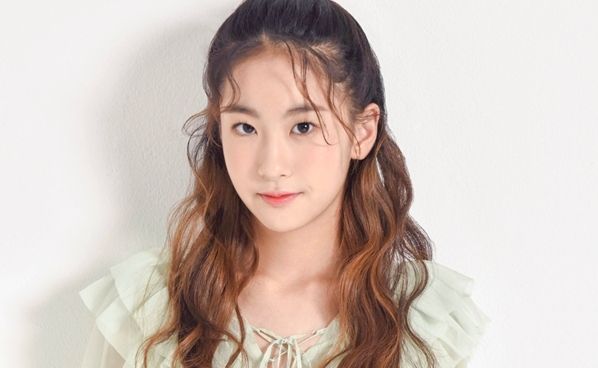 트로트 가수 오유진 사진토탈셋