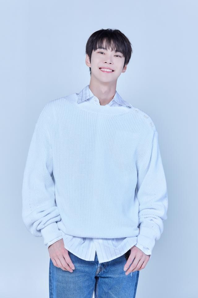 솔로 데뷔한 그룹 NCT127 도영 사진SM엔터테인먼트