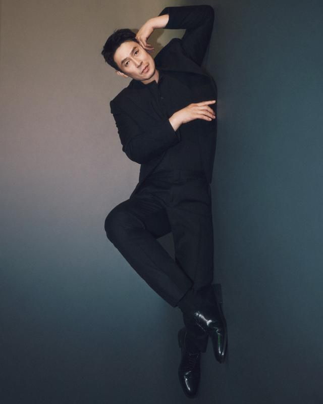 영화 굿뉴스 배우 설경구 사진넷플릭스