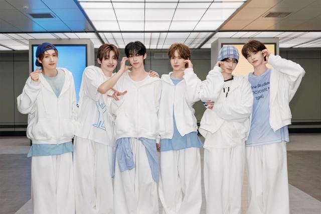 사진플레디스엔터테인먼트