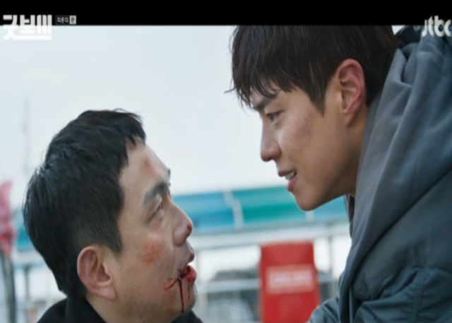 굿보이 속 오정세왼쪽와 박보검 사진JTBC 굿보이 방송화면