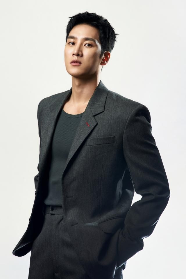 영화 악마가 이사왔다 주연 배우 안보현 사진에이엠엔터테인먼트