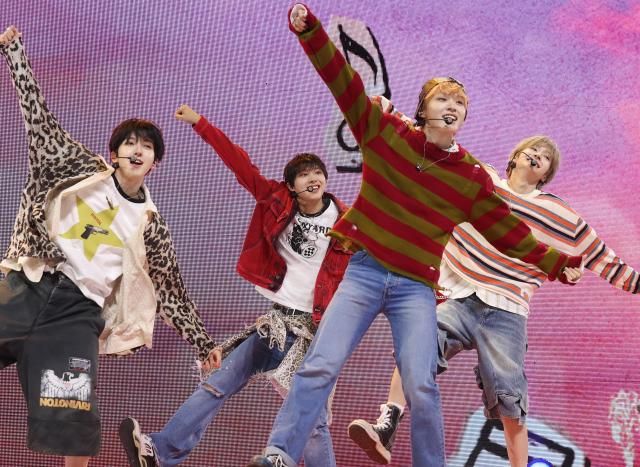 그룹 킥플립 사진연합뉴스