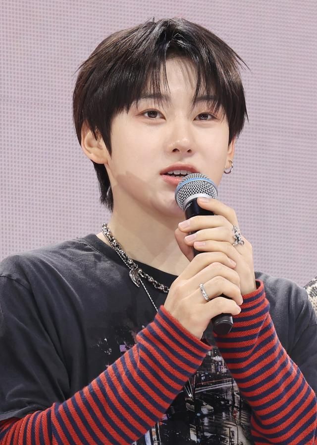 인사말하는 킥플립 리더 계훈 사진연합뉴스