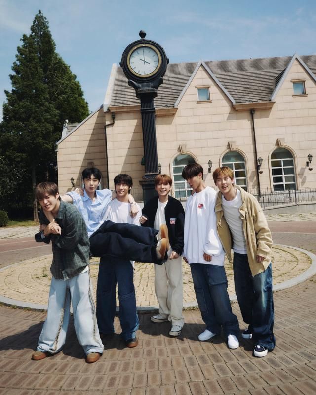 10주년 앨범 더 엑스 발매한 그룹 몬스타엑스 사진스타쉽엔터테인먼트