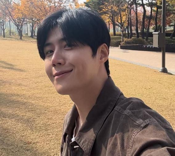 김선호 사진김선호 SNS