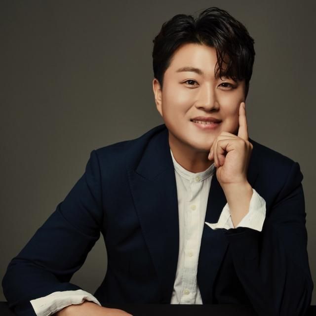 가수 김호중 사진김호중 소속사