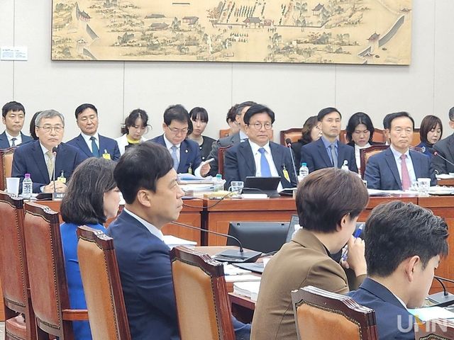 국회 교육위원회는 22일 국회 본관에서 서울시교육청, 경기도교육청, 인천시교육청을 대상으로 국정감사를 진행했다. (사진=백두산 기자)