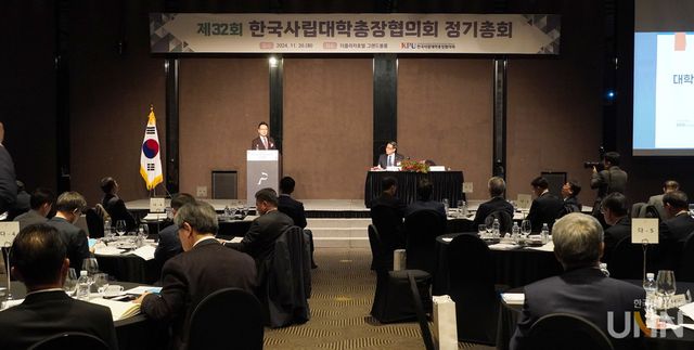 김헌영 라이즈위원회 위원장이 내년부터 전국에 도입되는 라이즈에 대해 설명하고 있다. (사진=한명섭 기자)