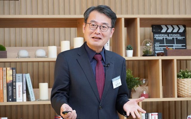 심한식 국가평생교육진흥원 기획경영본부장이 기조강연을 진행하고 있다. (사진=한명섭 기자)