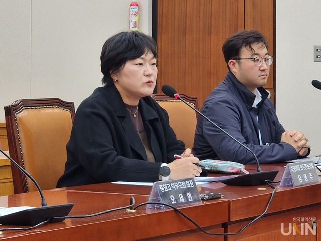 유영주 숙명여대 민주동문회장이 9일 교육위 전체회의에서 문정복 의원의 질의에 답하고 있다. (사진=백두산 기자)