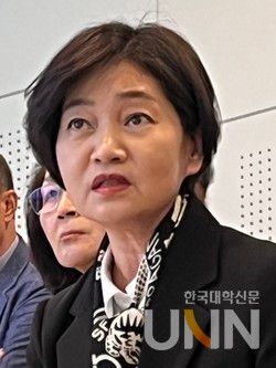 나세리 한양여대 총장.