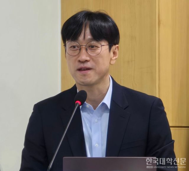 윤희각 부산외대 전(前) 주간교수가 발표하고 있다. (사진=임연서 기자)