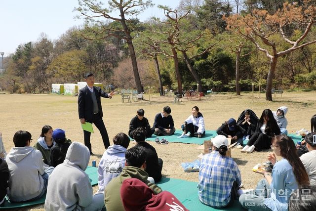 충북보건과학대는 지난달 27일부터 오는 16일까지 약 3주간 ‘사제동행 꿈돌기’ 프로그램을 운영한다. (사진=충북보건과학대)