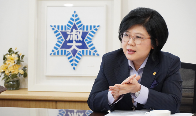 문시연 숙명여대 총장은 2026년 창학 120주년을 맞아 “‘재정 건전성’, ‘미래 비전’, ‘글로벌 명문’이라는 삼각축을 중심으로 숙명여대 대도약의 전기를 마련하겠다”는 각오를 밝혔다. (사진=한명섭 기자)