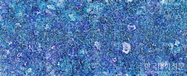 이율배, Song for Love-Fish Blue, 580x240cm, Acrylic on Canvas, 2022