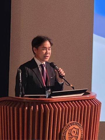 페이스라인 성형외과 이진수 원장이 ‘제24회 세브란스 미용성형 심포지엄’에 연자로 초정받아 양악수술에 대한 강연을 진행했다