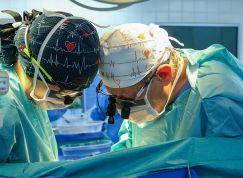 KFSHRC는 아부다비에서 뇌사자의 장기 기증으로 제공받은 심장을 활용해 7세 사우디 아동의 생명을 살리는 심장이식 수술을 성공적으로 시행했다(사진 출처: KFSHRC)