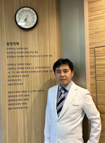 우리메카 의학자문위원 최한규 DMC최한규피부과 원장