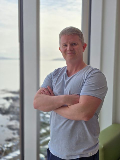 SGU 출신의 사말 야콥센(Sámal Jakobsen) 의학박사(2013년 졸업)