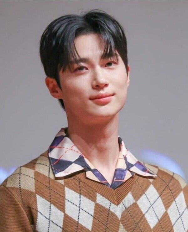 라이징 스타에서 대세 배우로, 변우석 프로필 및 활약상 총정리