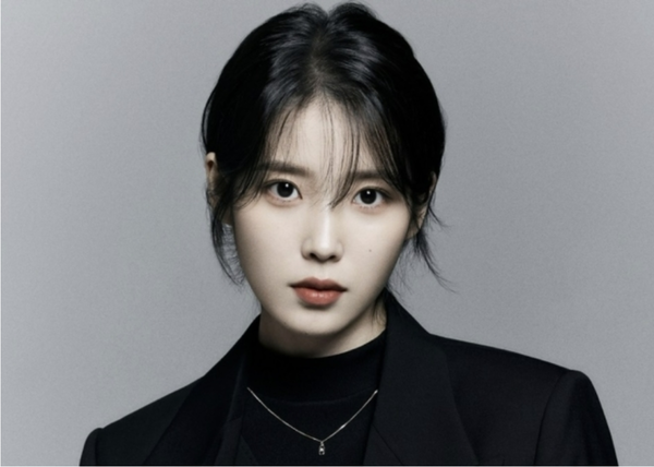 가수 겸 배우 아이유. EDAM엔터테인먼트 제공