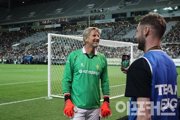 나이를 잊은 듯한 반데사르 [사진=곽도훈 기자]