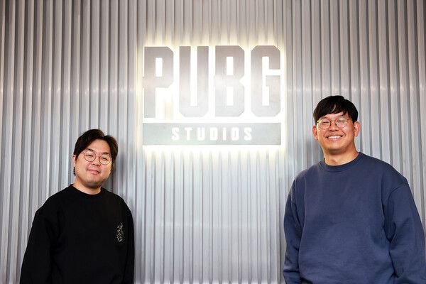 양승명 프로젝트 아크 PD와 김영호 개발 리드