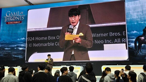 '클템' 이현우 씨도 코스프레의 퀄리티에 놀라 소리쳤다. [곽유민 기자 촬영]