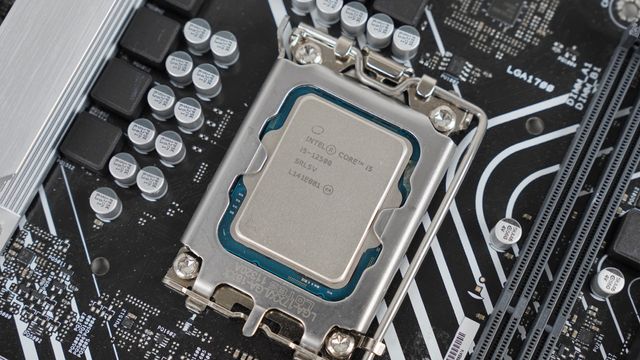 ▲ 코어 i5-12500.