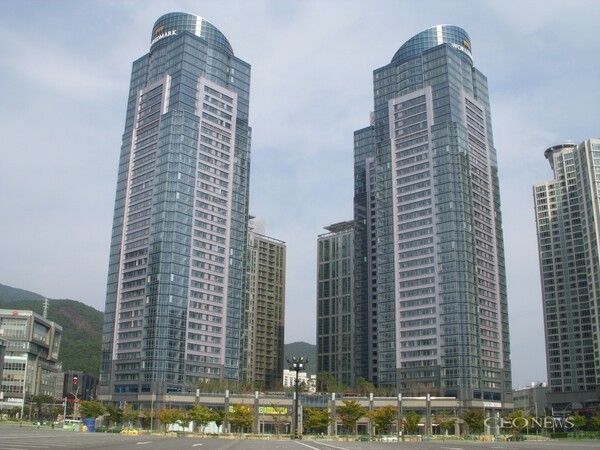 MDM그룹이 개발한 해운대 월드마크 센텀.