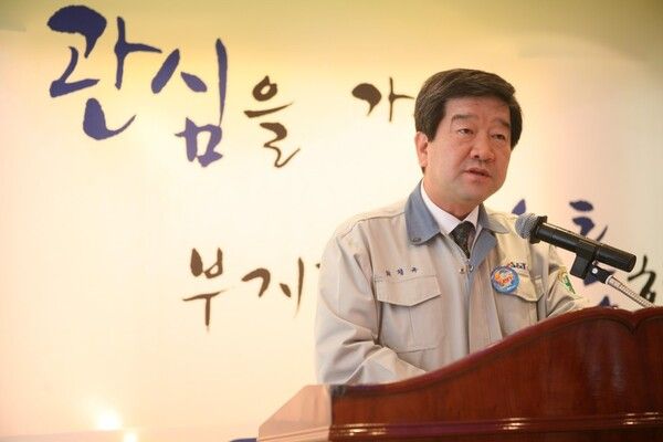 최평규 SNT그룹 회장.