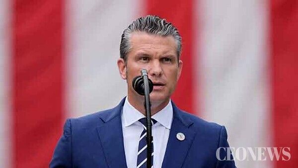 The U.S. Department of Defense has urgently summoned over 800 generals, including brigadier generals and higher ranks, serving worldwide to the Marine Corps Base in Quantico, Virginia. This order, issued by Defense Secretary Pete Heggs, was carried out without clearly stating the reason, sparking significant waves of reaction both inside and outside the United States.