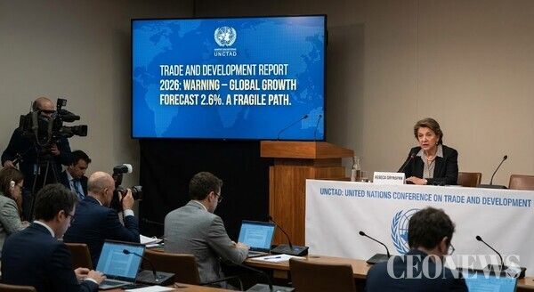 유엔무역개발회의(UNCTAD)는 2026년 세계 경제 성장률을 2.6%로 전망했다. 이는 팬데믹 이전 10년 평균인 3.2%를 크게 밑도는 수치이며, 사실상 '저성장의 고착화(Secular Stagnation)'를 선언한 것과 다름없다.&nbsp;보고서는 현재 세계 경제 상황을 