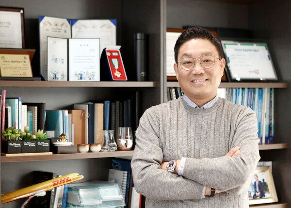 (주)인씨스 남편식 대표