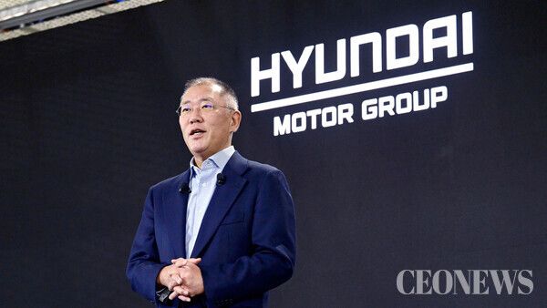 Chung Eui-sun, Chairman of Hyundai Motor Group