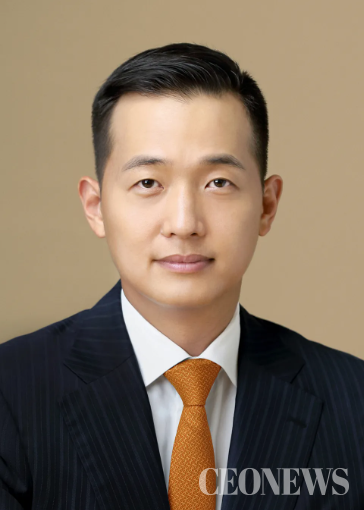 [박수남의 CEO 분석 8] 김동관 한화그룹 부회장 '지정학적 변화, 미래 산업 원동력으로 전환' (CEONEWS=박수남 기자)