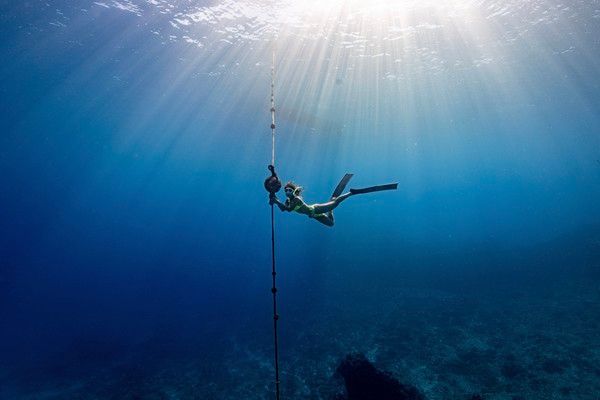 사진=프리다이빙 강사 최윤정(좌)