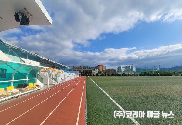 진해이동 운동장 (사진/제공=창원특례시)