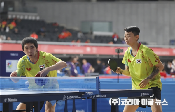 탁구 신철진 선수(왼쪽) (사진/제공=경상남도장애인체육회)