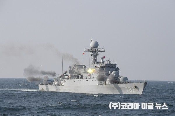 2017년 해상 사격훈련 중인 광명함&nbsp;&nbsp; &nbsp;(사진/제공=해군)