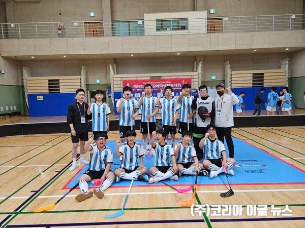 △ 플로어볼 혼성 단체전(6인제) OPEN [은메달]&nbsp; (사진/제공=경상남도장애인체육회)