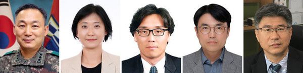 이재명 대통령이 26일 차관급 인사를 발표했다. 대통령실은 국방부 차관에 이두희(왼쪽부터) 육군 미사일전략사령부 사령관, 보건복지부 1차관에 이스란 보건복지부 사회복지정책실장, 환경부 차관에 금한승 국립환경과학원 원장, 고용노동부 차관에 권창준 고용노동부 기획조정실장, 공정거래위원회 부위원장에 남동일 공정거래위원회 상임위원을 임명했다고 밝혔다. (사진=대통령실 제공)&nbsp;