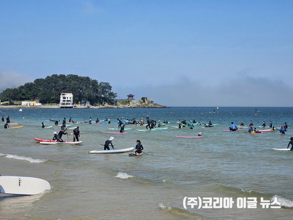 해운대구는 6월 한 달간 송정해수욕장에서 ‘2025 송정 해양레저 체험주간’을 진행했다. (사진/제공=해운대구)