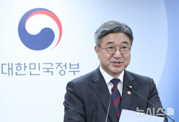 윤호중 행정안전부 장관. 뉴시스