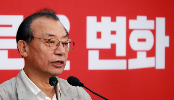 이정현 국민의힘 공천관리위원장이 지난 22일 서울 여의도 당사에서 대구시장 경선후보 관련 브리핑을 하고 있다. 뉴시스